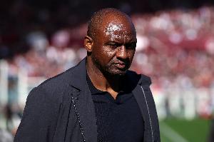 天亮了！维埃拉下课首战热那亚绝杀取10轮首胜，送紫百合意甲垫底